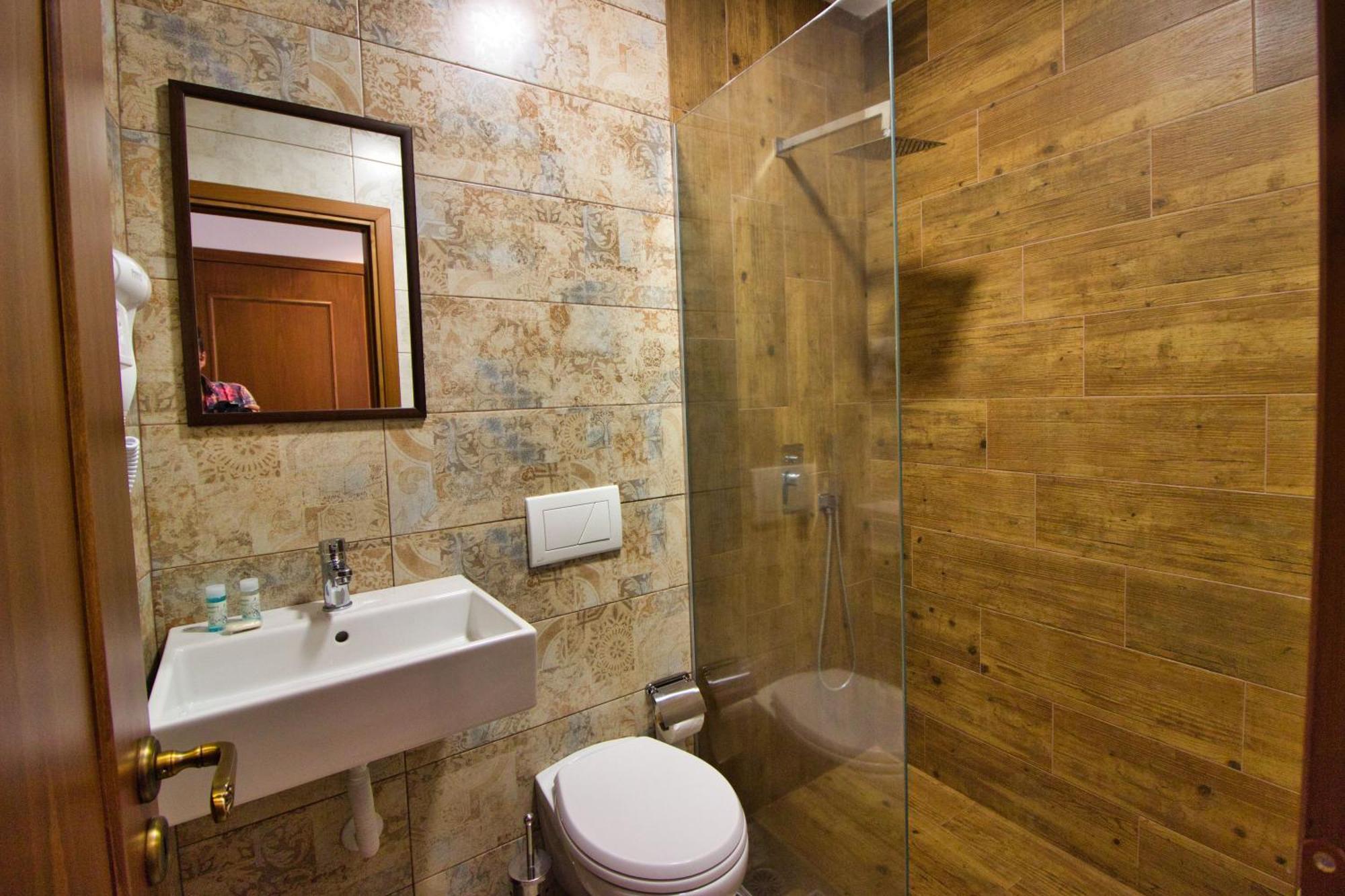4 Rooms Gjirokastra Exterior photo